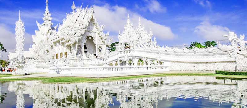 Wat Rong Khun, the white temple outside Chiang Rai Wat Rong Khun, the white temple outside Chiang Rai